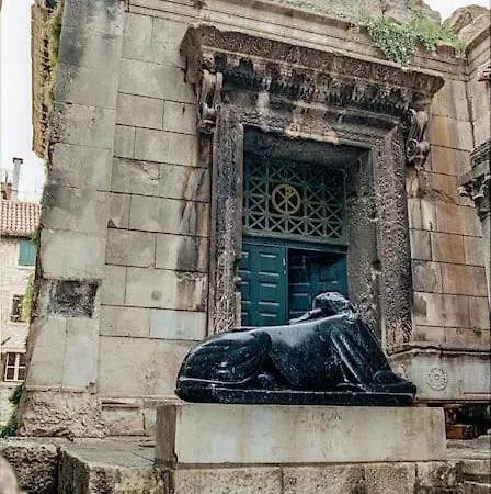 Apartmentthe Old Centar Of * سبليت